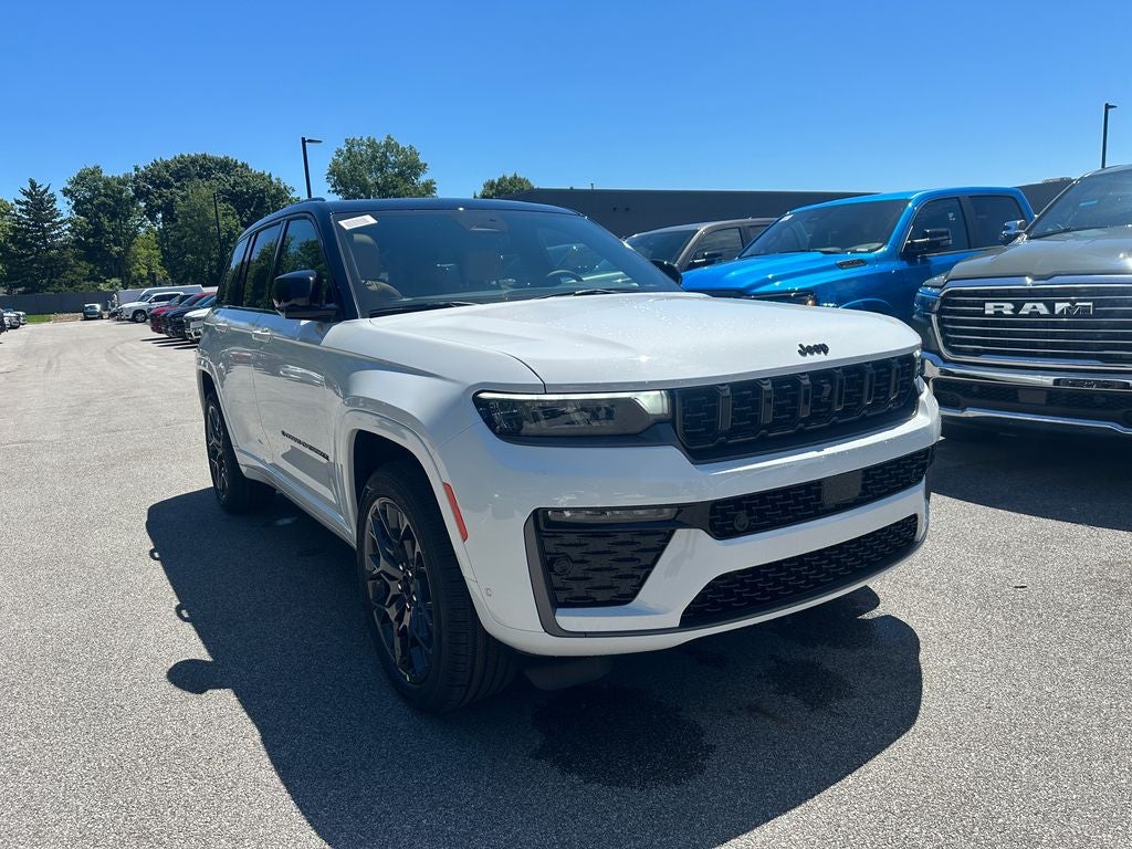 2026 Jeep Grand Cherokee GRAND CHEROKEE SUMMIT 4X4