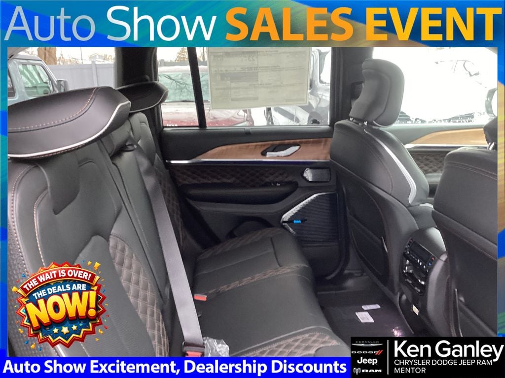 2026 Jeep Grand Cherokee GRAND CHEROKEE SUMMIT 4X4