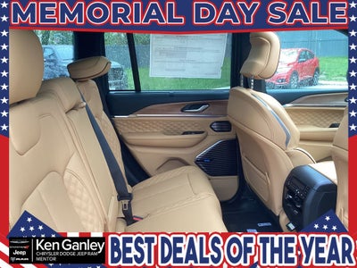 2026 Jeep Grand Cherokee GRAND CHEROKEE SUMMIT 4X4