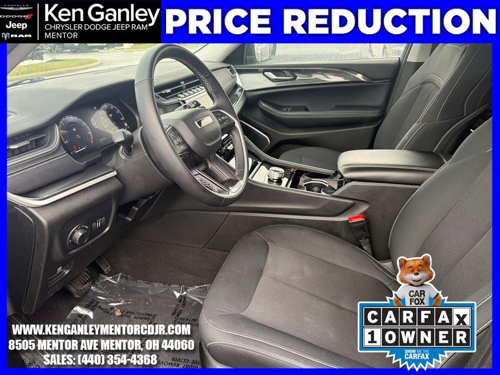 2022 Jeep Grand Cherokee L Laredo 4x4