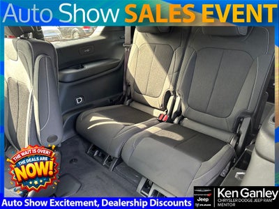 2025 Jeep Grand Cherokee GRAND CHEROKEE L LAREDO X 4X4