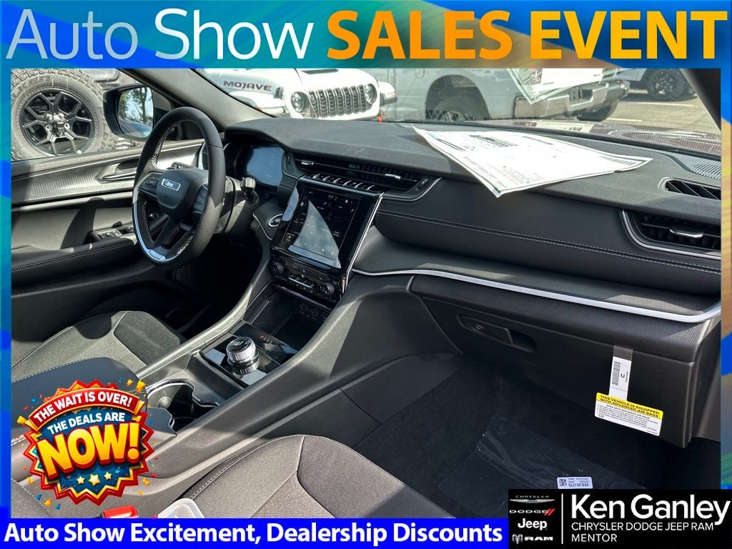 2025 Jeep Grand Cherokee GRAND CHEROKEE L LAREDO X 4X4