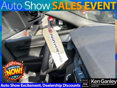 2025 Jeep Grand Cherokee GRAND CHEROKEE L LAREDO X 4X4