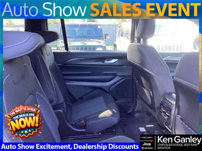 2025 Jeep Grand Cherokee GRAND CHEROKEE L LAREDO X 4X4