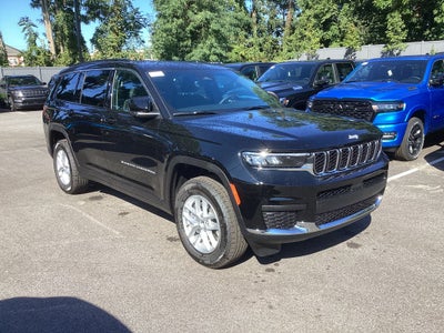 2025 Jeep Grand Cherokee GRAND CHEROKEE L LAREDO X 4X4