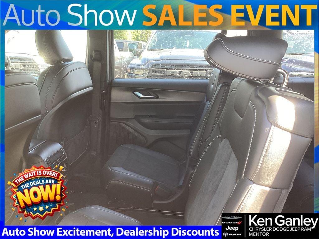 2025 Jeep Grand Cherokee GRAND CHEROKEE L ALTITUDE X 4X4