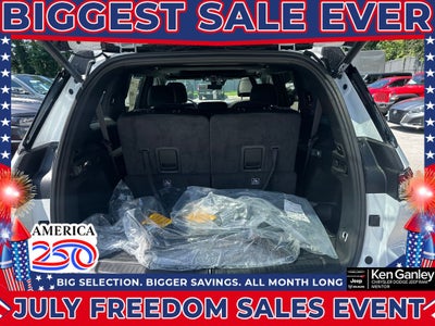 2026 Jeep Grand Cherokee GRAND CHEROKEE L LAREDO ALTITUDE 4X4