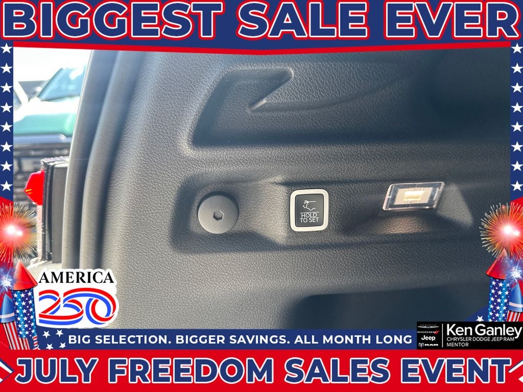 2026 Jeep Grand Cherokee GRAND CHEROKEE L LAREDO ALTITUDE 4X4