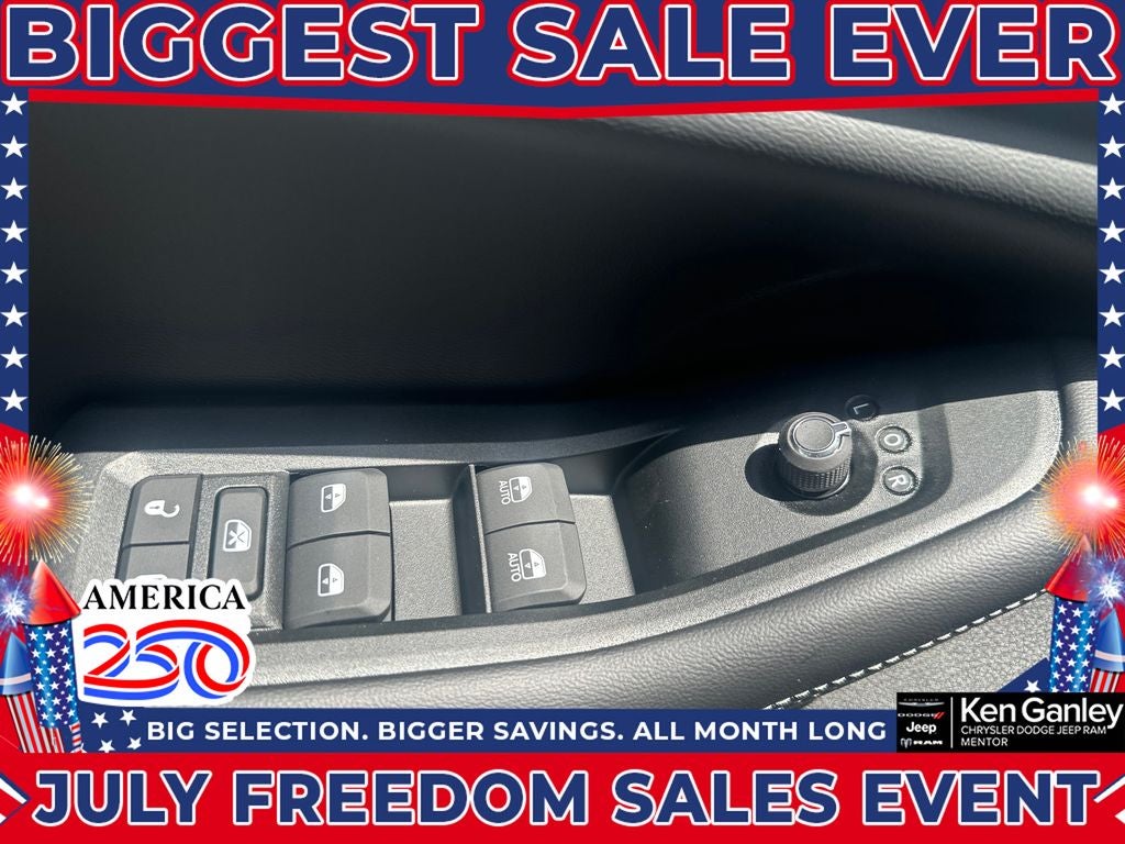 2026 Jeep Grand Cherokee GRAND CHEROKEE L LAREDO ALTITUDE 4X4