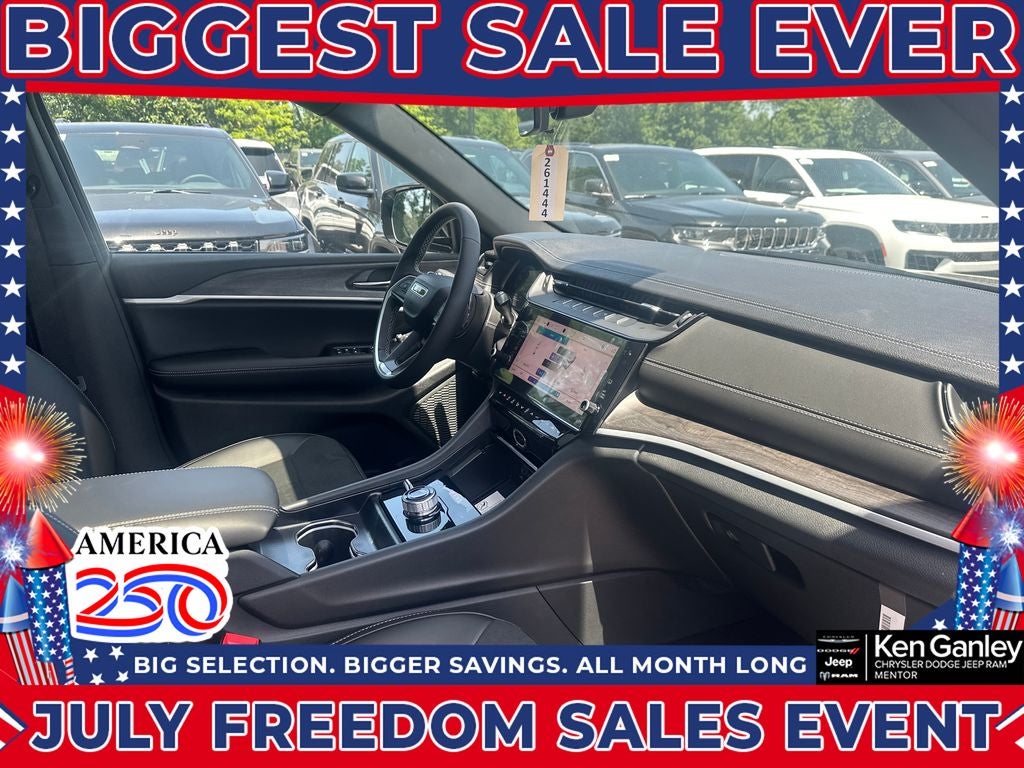 2026 Jeep Grand Cherokee GRAND CHEROKEE L LAREDO ALTITUDE 4X4
