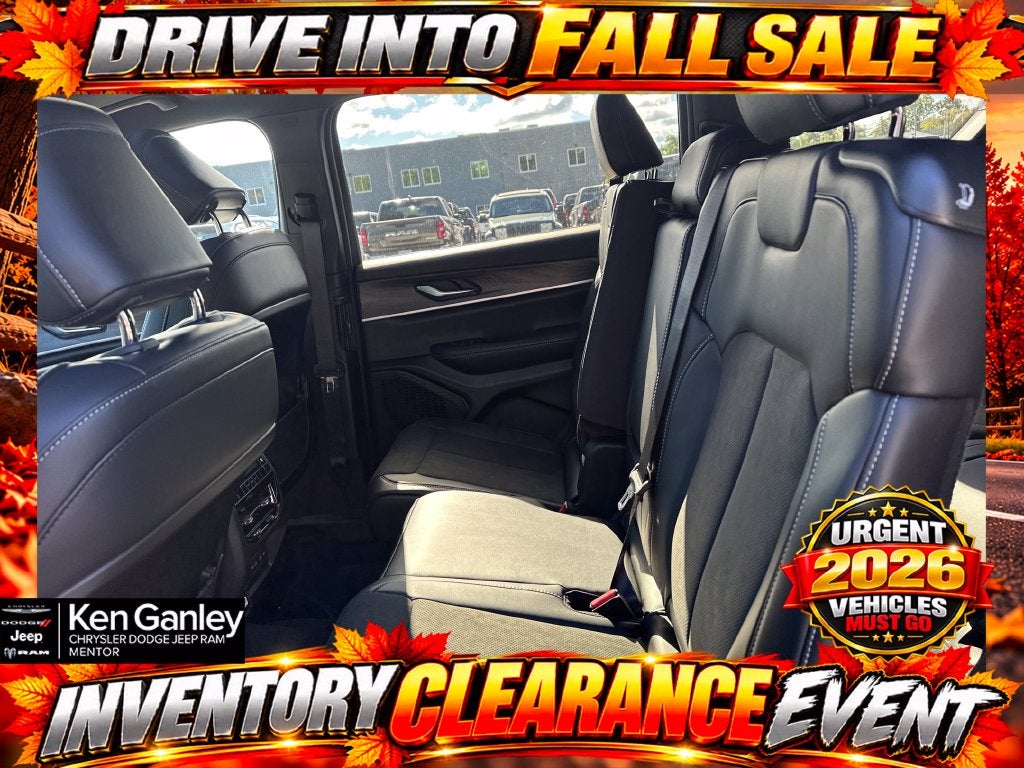 2027 Jeep Grand Cherokee GRAND CHEROKEE L LAREDO ALTITUDE 4X4