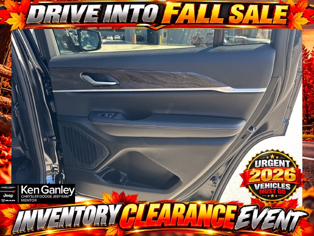 2027 Jeep Grand Cherokee GRAND CHEROKEE L LAREDO ALTITUDE 4X4