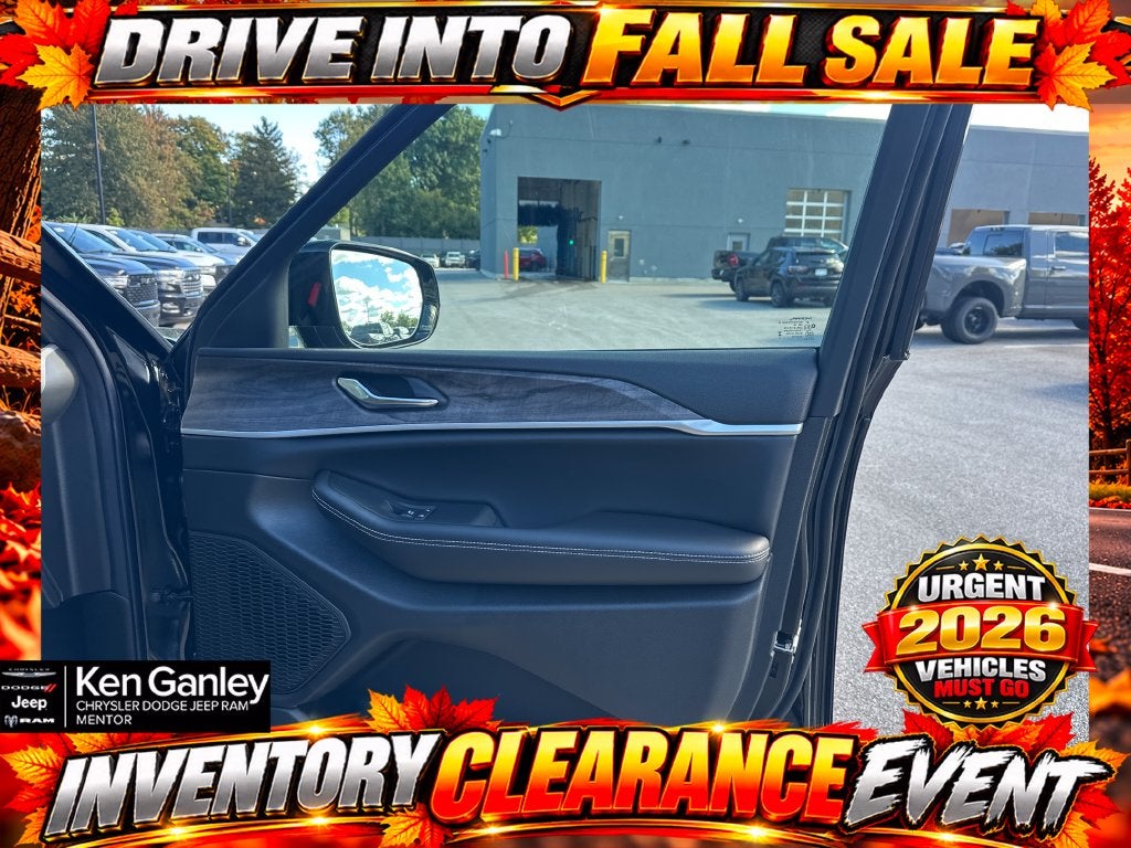 2027 Jeep Grand Cherokee GRAND CHEROKEE L LAREDO ALTITUDE 4X4