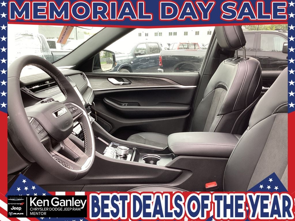 2026 Jeep Grand Cherokee GRAND CHEROKEE L LAREDO ALTITUDE 4X4