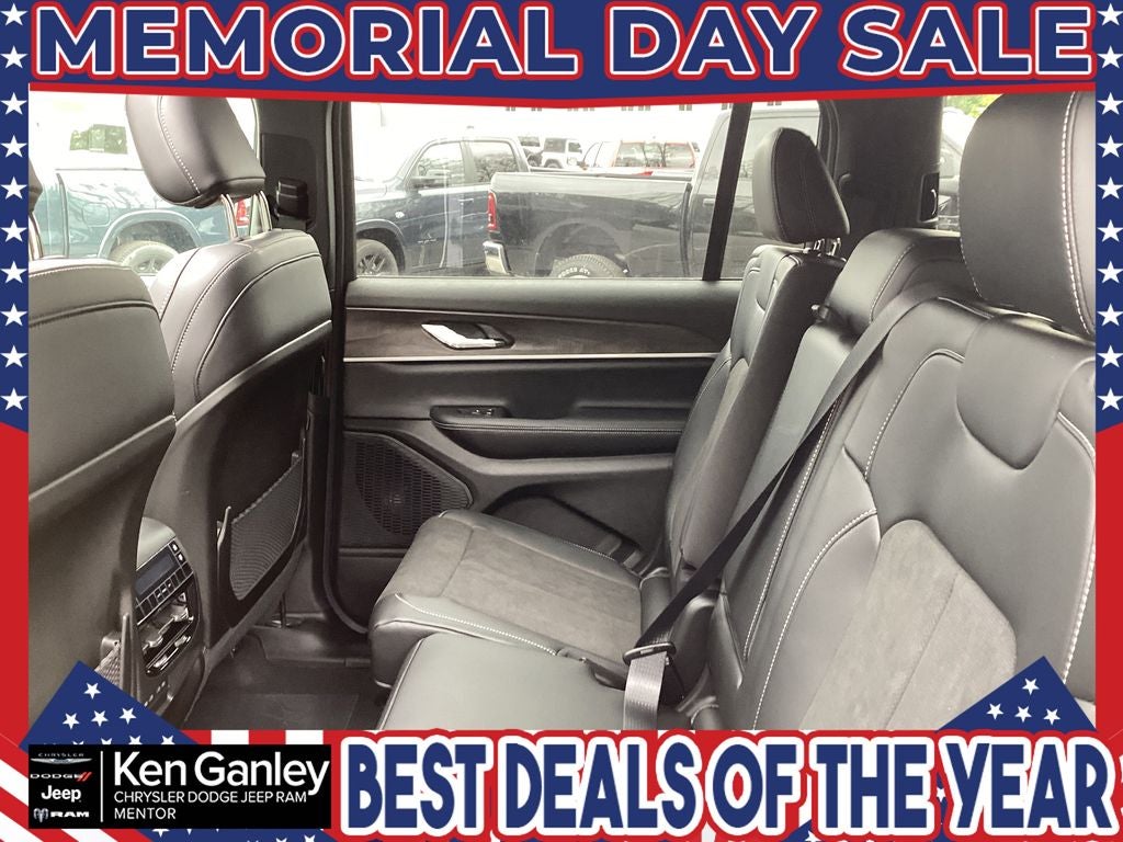 2026 Jeep Grand Cherokee GRAND CHEROKEE L LAREDO ALTITUDE 4X4
