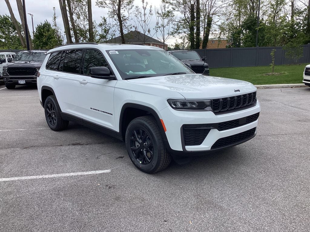 2026 Jeep Grand Cherokee GRAND CHEROKEE L LAREDO ALTITUDE 4X4
