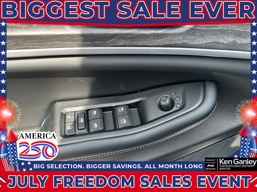 2026 Jeep Grand Cherokee GRAND CHEROKEE L LAREDO ALTITUDE 4X4