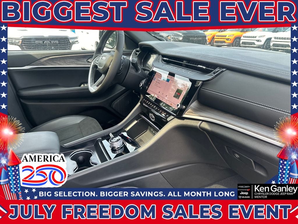 2026 Jeep Grand Cherokee GRAND CHEROKEE L LAREDO ALTITUDE 4X4