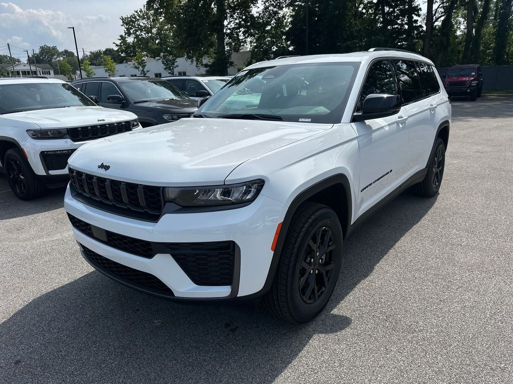 2026 Jeep Grand Cherokee GRAND CHEROKEE L LAREDO ALTITUDE 4X4