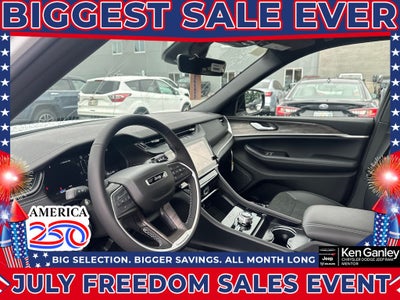 2026 Jeep Grand Cherokee GRAND CHEROKEE L LAREDO ALTITUDE 4X4