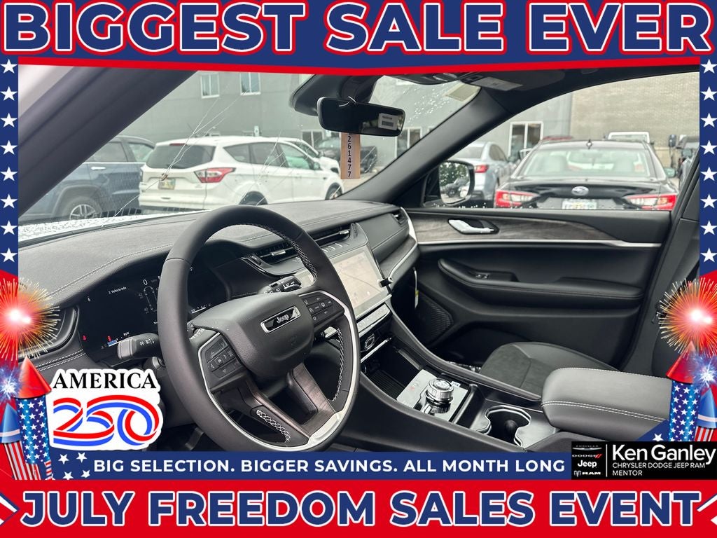2026 Jeep Grand Cherokee GRAND CHEROKEE L LAREDO ALTITUDE 4X4