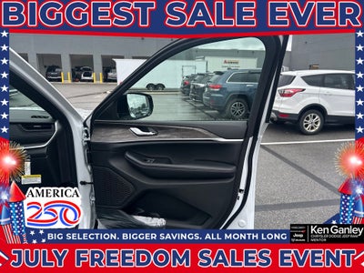 2026 Jeep Grand Cherokee GRAND CHEROKEE L LAREDO ALTITUDE 4X4