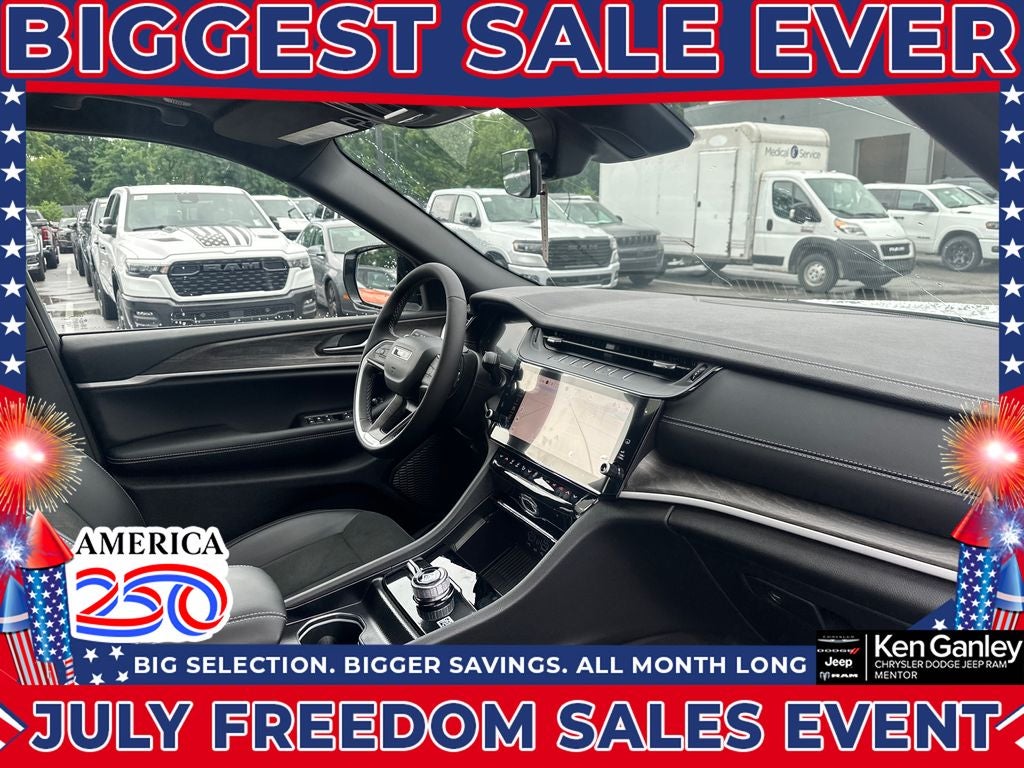 2026 Jeep Grand Cherokee GRAND CHEROKEE L LAREDO ALTITUDE 4X4