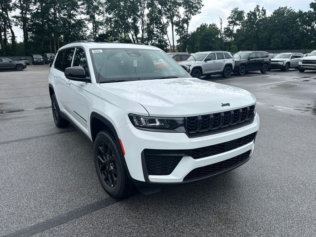 2026 Jeep Grand Cherokee GRAND CHEROKEE L LAREDO ALTITUDE 4X4
