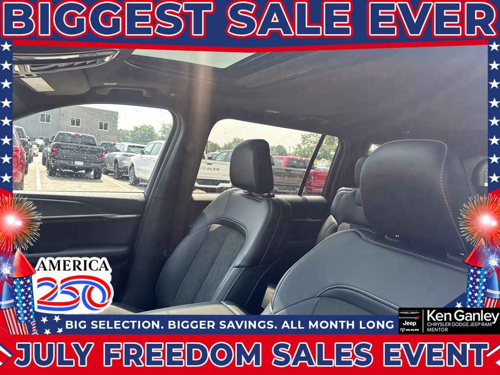 2026 Jeep Grand Cherokee GRAND CHEROKEE L LAREDO ALTITUDE 4X4