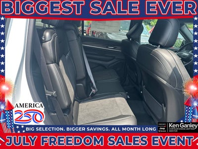 2026 Jeep Grand Cherokee GRAND CHEROKEE L LAREDO ALTITUDE 4X4