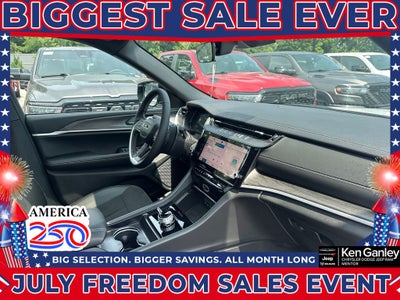 2026 Jeep Grand Cherokee GRAND CHEROKEE L LAREDO ALTITUDE 4X4