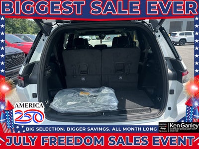 2026 Jeep Grand Cherokee GRAND CHEROKEE L LAREDO ALTITUDE 4X4