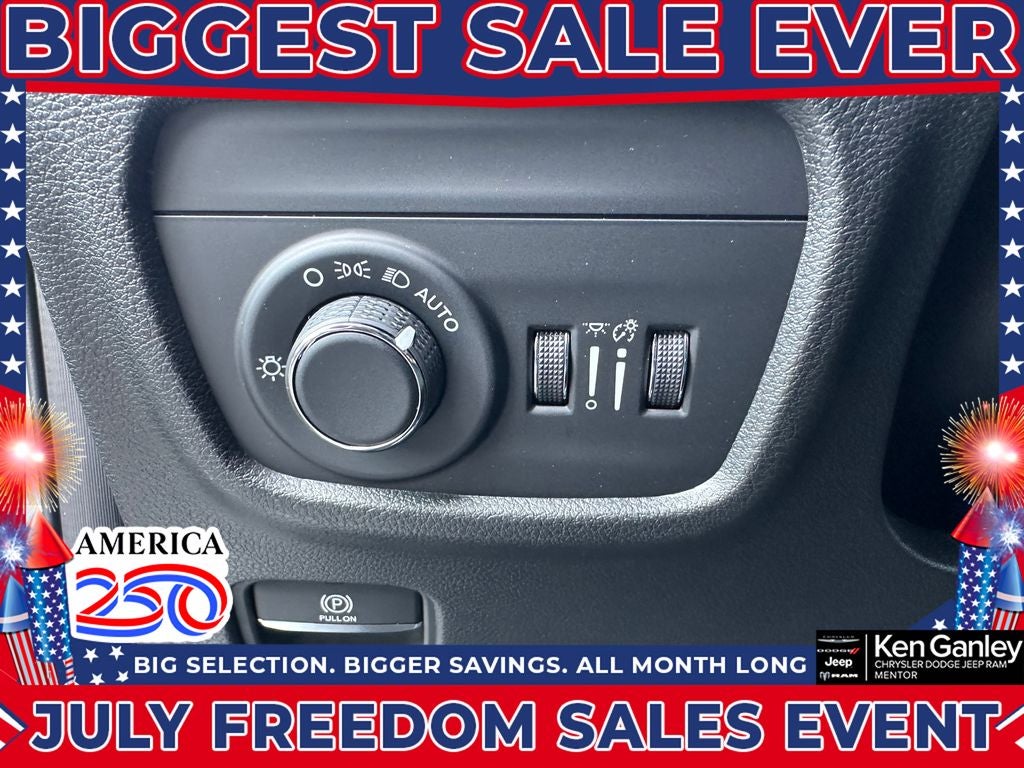 2026 Jeep Grand Cherokee GRAND CHEROKEE L LAREDO ALTITUDE 4X4