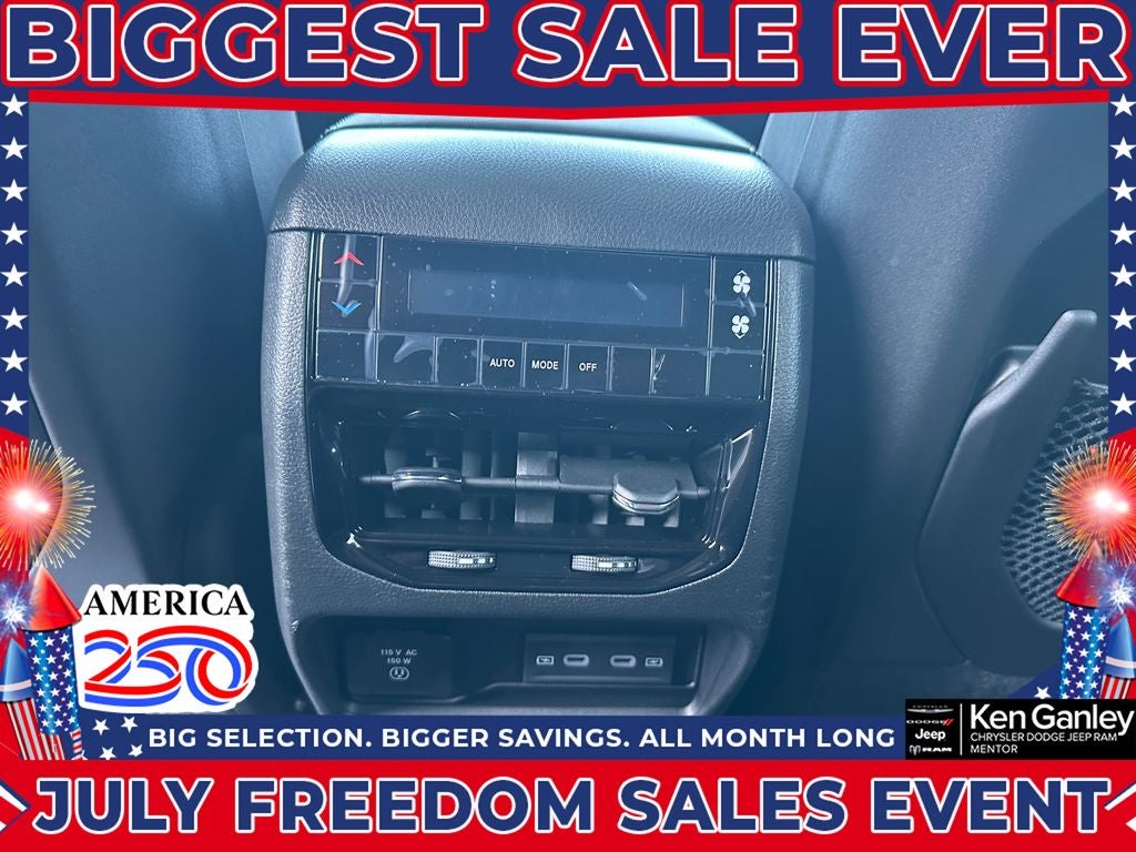 2026 Jeep Grand Cherokee GRAND CHEROKEE L LAREDO ALTITUDE 4X4