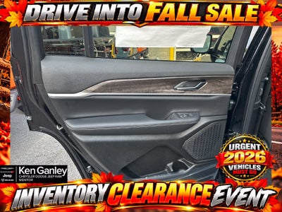 2027 Jeep Grand Cherokee GRAND CHEROKEE L LAREDO ALTITUDE 4X4