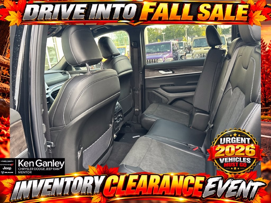 2027 Jeep Grand Cherokee GRAND CHEROKEE L LAREDO ALTITUDE 4X4