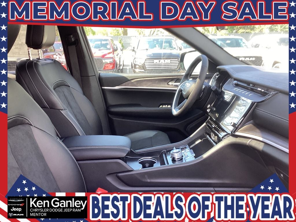 2026 Jeep Grand Cherokee GRAND CHEROKEE L LAREDO ALTITUDE 4X4