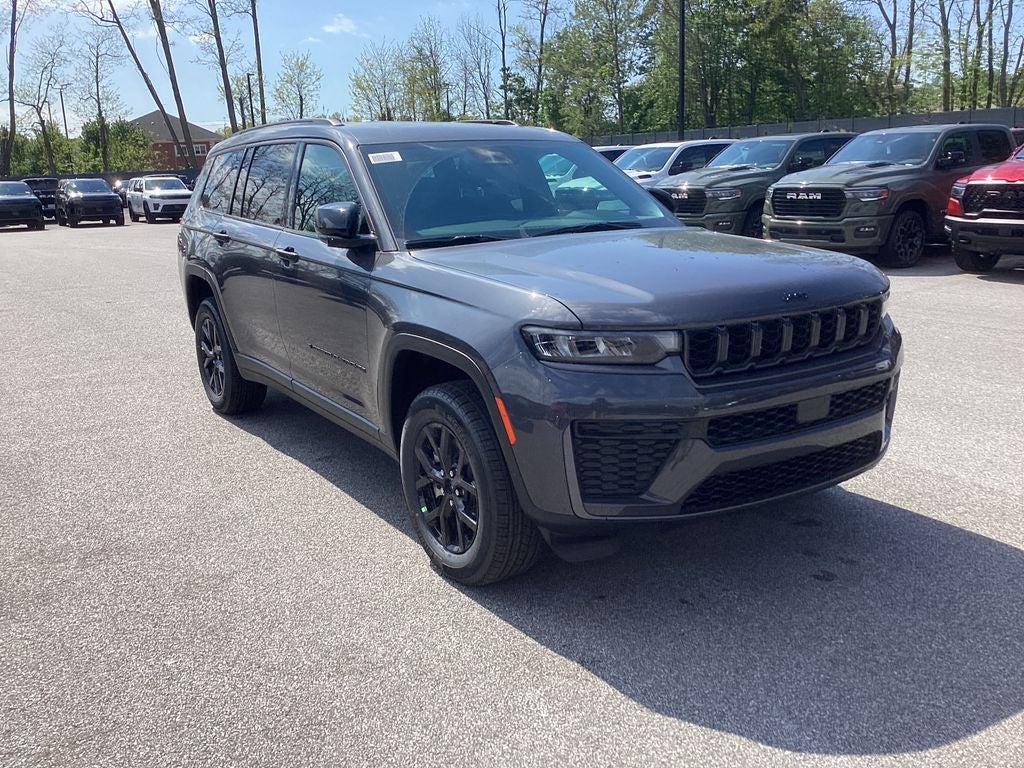 2026 Jeep Grand Cherokee GRAND CHEROKEE L LAREDO ALTITUDE 4X4