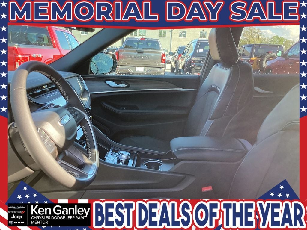 2026 Jeep Grand Cherokee GRAND CHEROKEE L LAREDO ALTITUDE 4X4