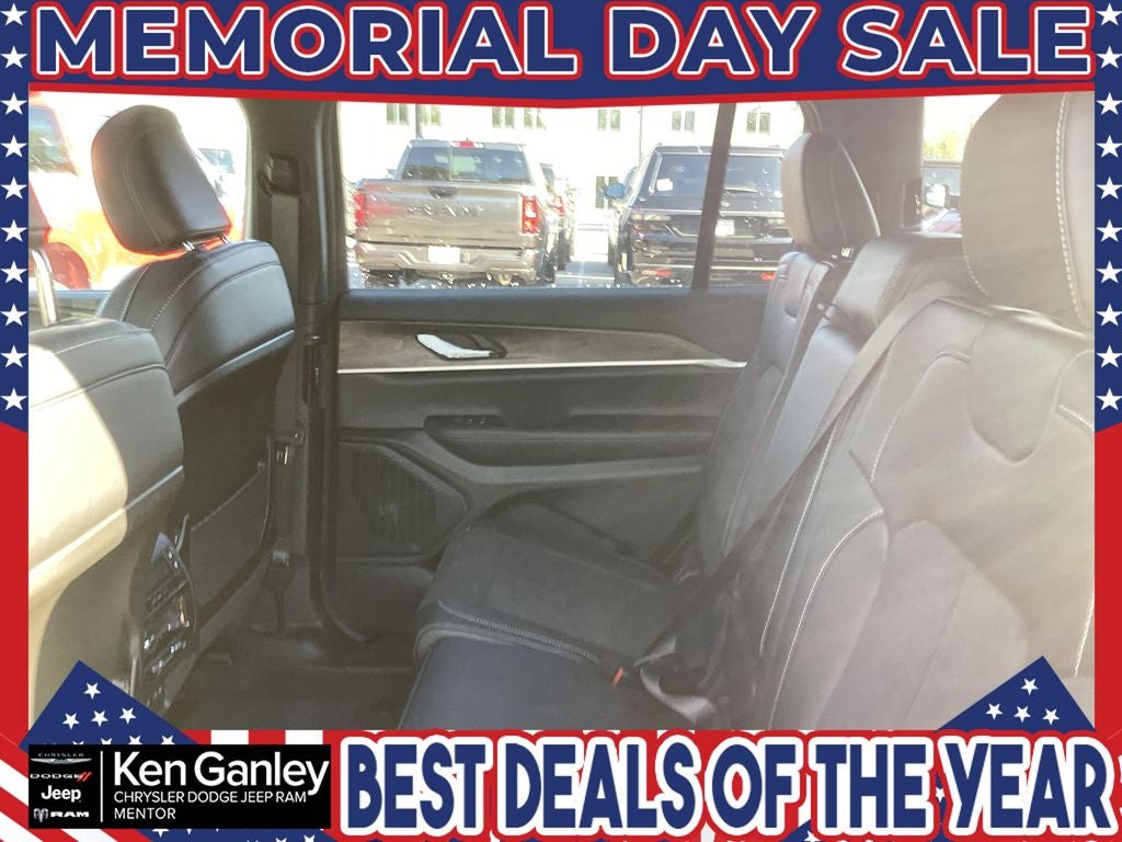 2026 Jeep Grand Cherokee GRAND CHEROKEE L LAREDO ALTITUDE 4X4