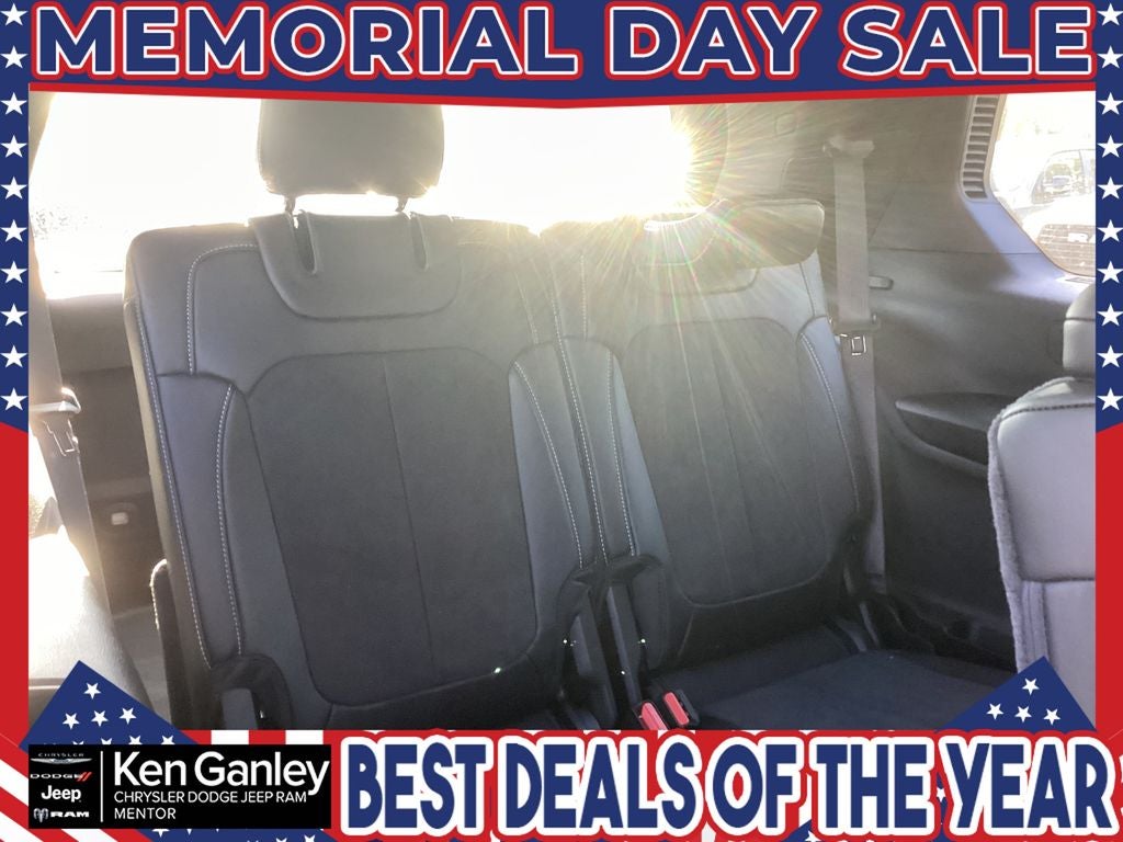 2026 Jeep Grand Cherokee GRAND CHEROKEE L LAREDO ALTITUDE 4X4