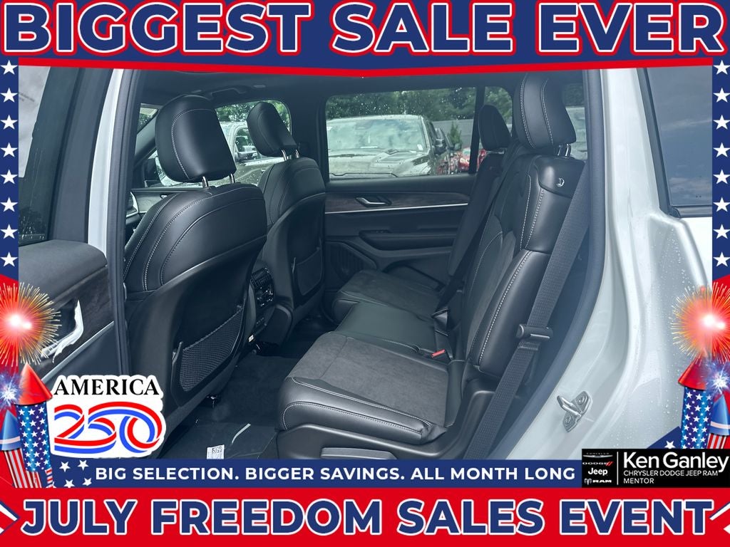 2026 Jeep Grand Cherokee GRAND CHEROKEE L LAREDO ALTITUDE 4X4