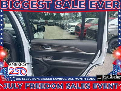 2026 Jeep Grand Cherokee GRAND CHEROKEE L LAREDO ALTITUDE 4X4