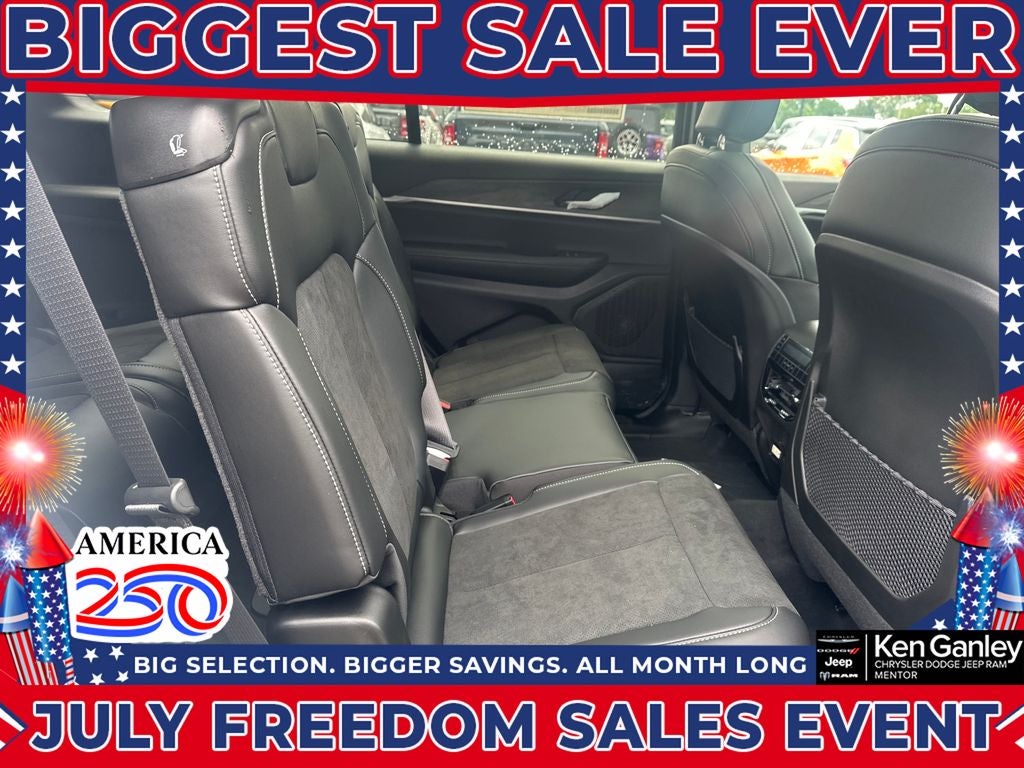 2026 Jeep Grand Cherokee GRAND CHEROKEE L LAREDO ALTITUDE 4X4