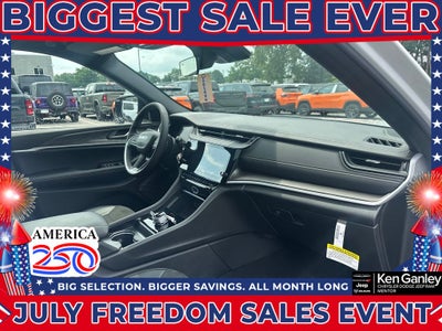 2026 Jeep Grand Cherokee GRAND CHEROKEE L LAREDO ALTITUDE 4X4