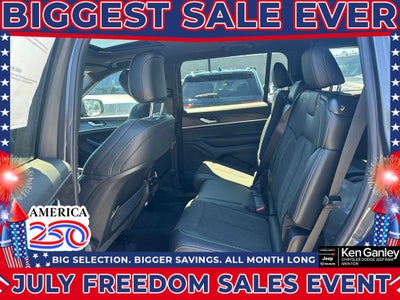 2026 Jeep Grand Cherokee GRAND CHEROKEE L LAREDO ALTITUDE 4X4