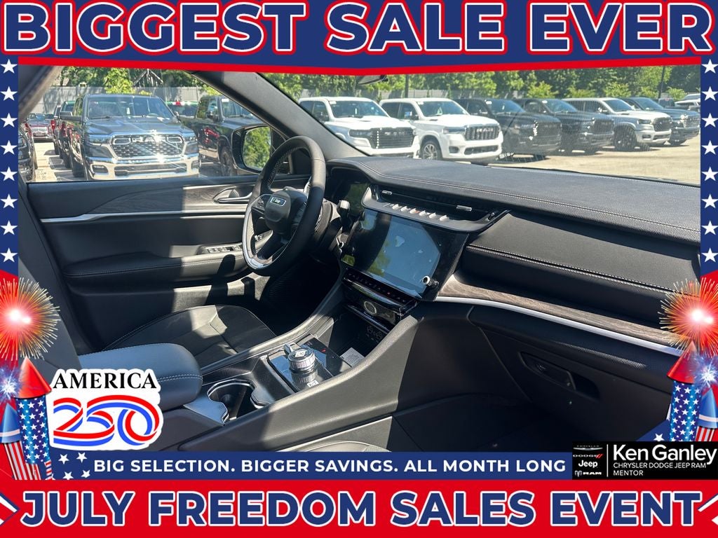 2026 Jeep Grand Cherokee GRAND CHEROKEE L LAREDO ALTITUDE 4X4