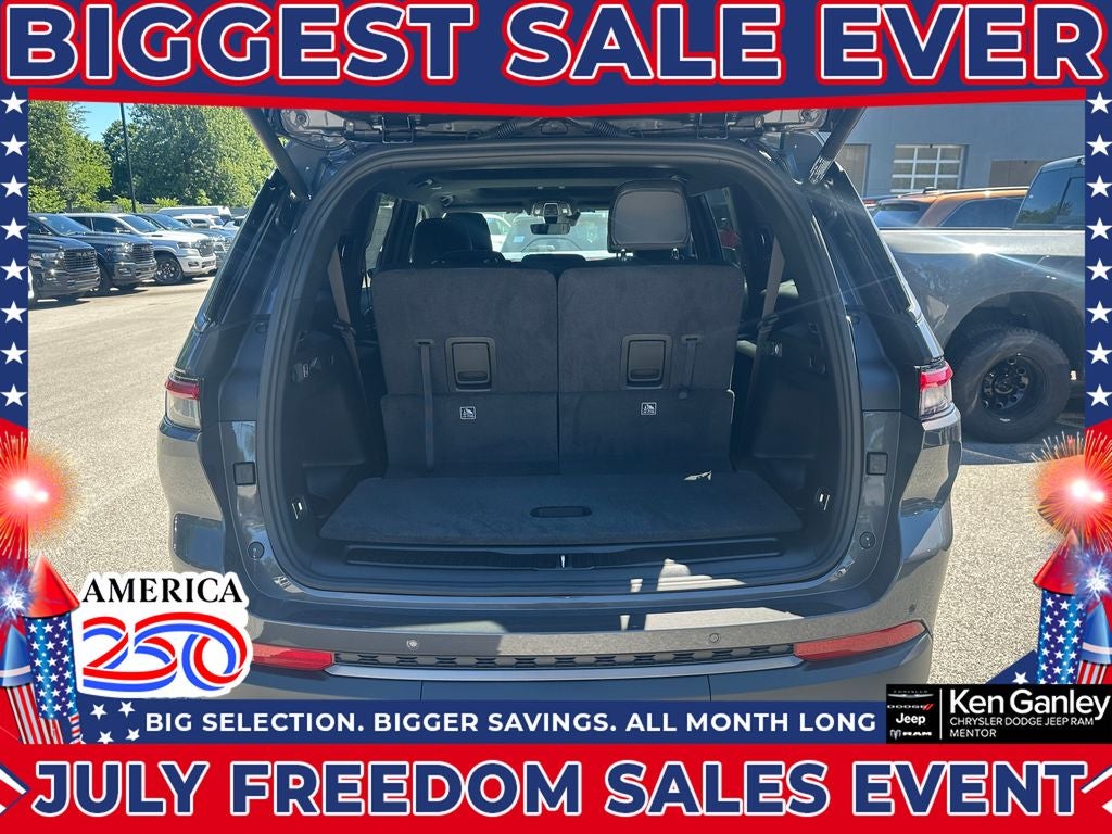 2026 Jeep Grand Cherokee GRAND CHEROKEE L LAREDO ALTITUDE 4X4