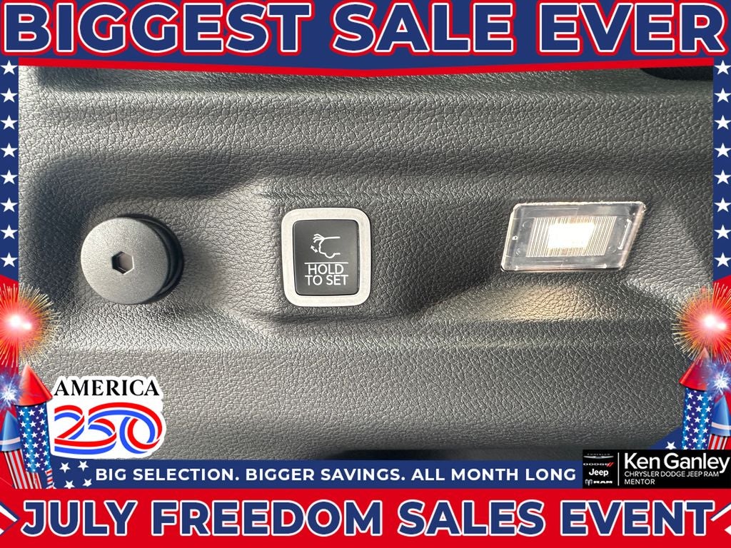 2026 Jeep Grand Cherokee GRAND CHEROKEE L LAREDO ALTITUDE 4X4