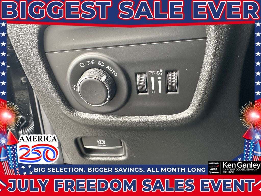 2026 Jeep Grand Cherokee GRAND CHEROKEE L LAREDO ALTITUDE 4X4